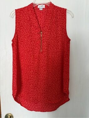 Women’s Sleeveless Top / Blouse, Size Medium